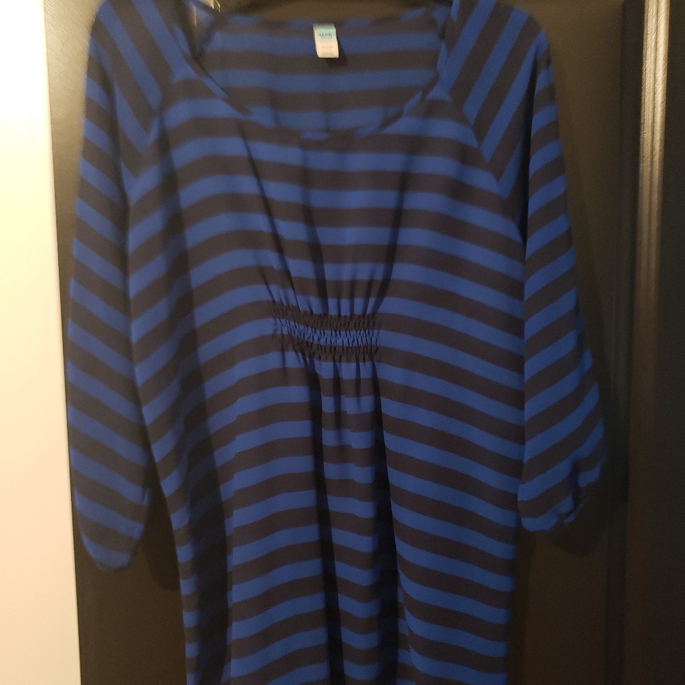 Old Navy Maternity Striped Top
